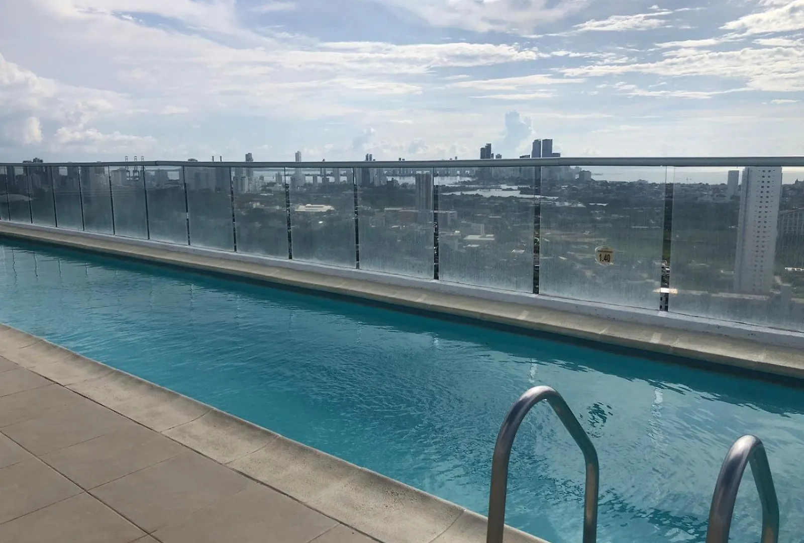 Luxury Apt Colombia