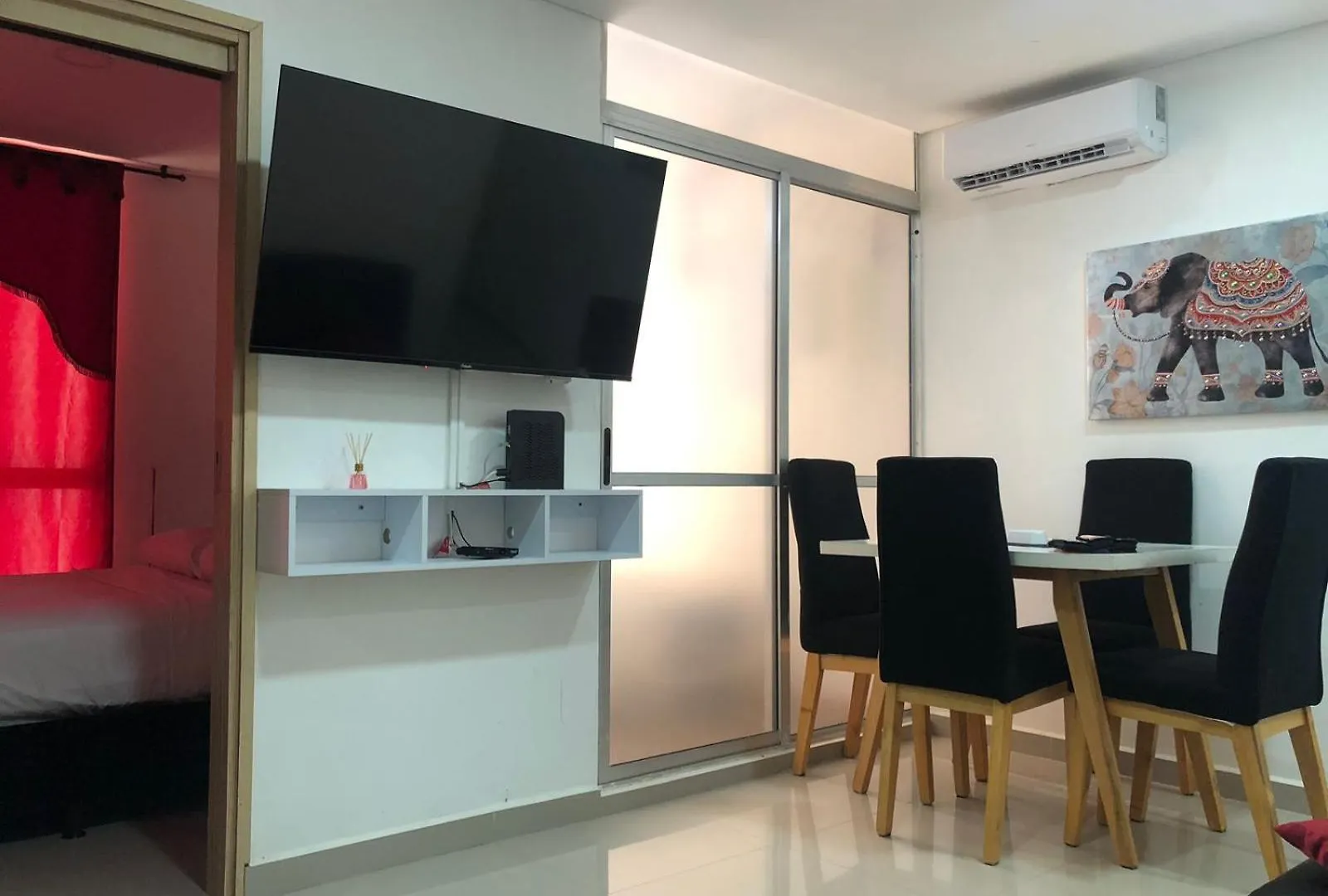 Luxury Apt Homestay